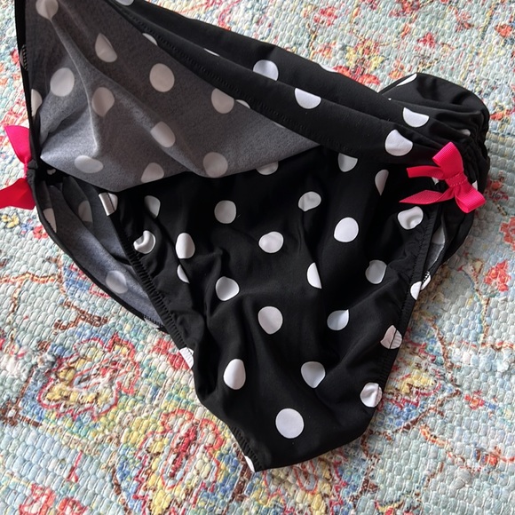 VENUS Marilyn Polka Dot Bikini Bottom Black & White Pink Size 12 - Picture 9 of 10
